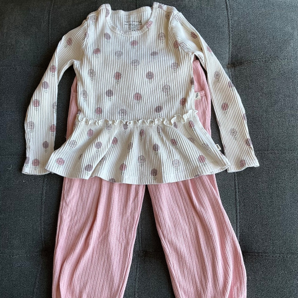 EUC Easy Peasy Two Piece Floral Outfit Size 5T